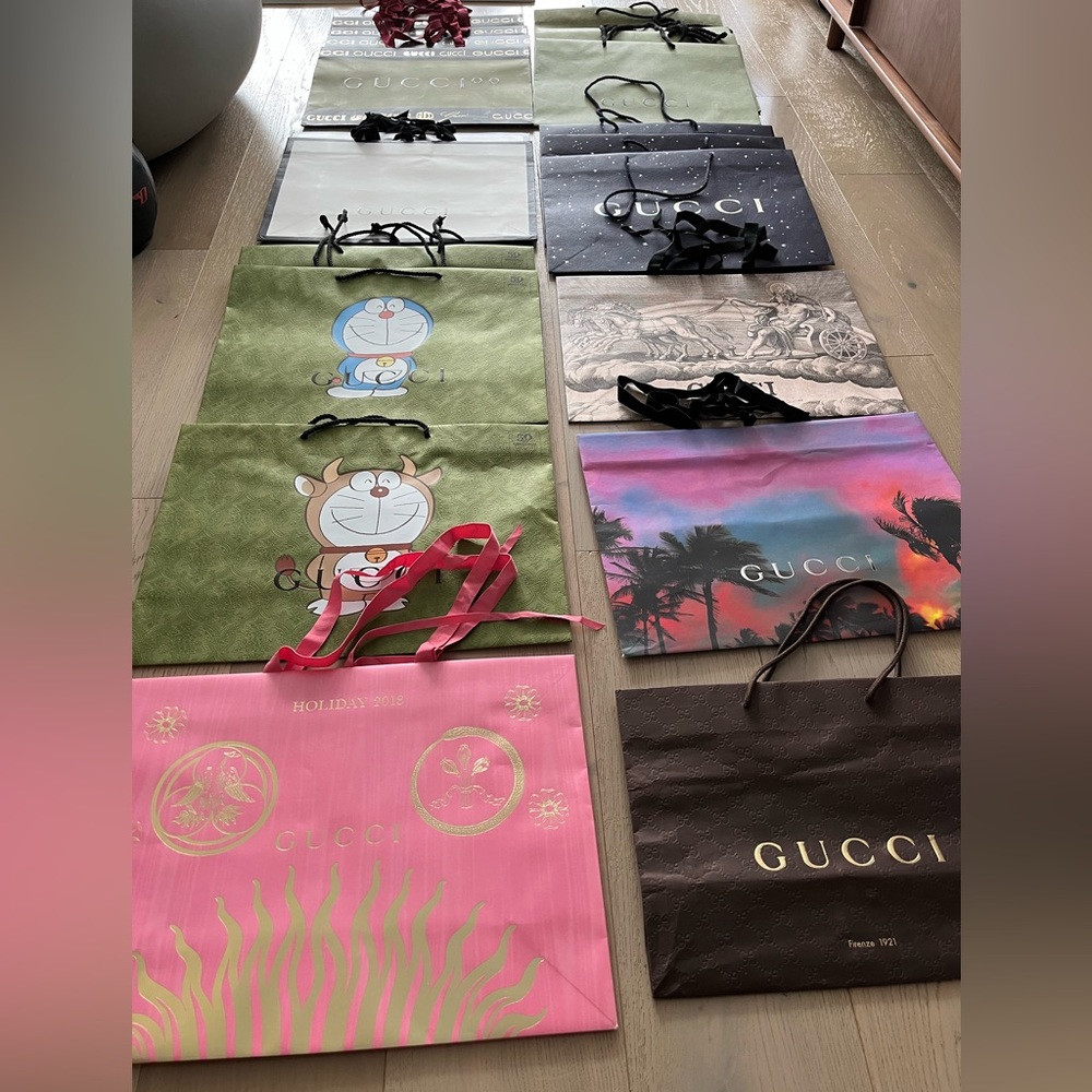 MEDIUM GUCCI BAGS LIMITED EDITIONS, collectable rare bags! Excellent condition